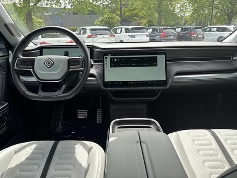 Used 2023 Rivian R1S Adventure AWD/4WD image 15