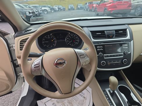 Used 2017 Nissan Altima 2.5 S w/ Power Driver Seat Package image 15