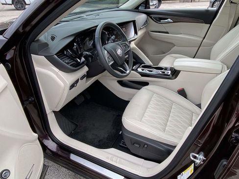 Used 2023 Buick Envision Avenir image 12