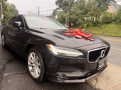 Used 2017 Volvo S90 T6 Momentum w/ Vision Package AWD/4WD image 4