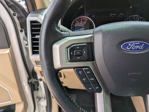 Used 2021 Ford F250 Lariat w/ Lariat Ultimate Package AWD/4WD image 32