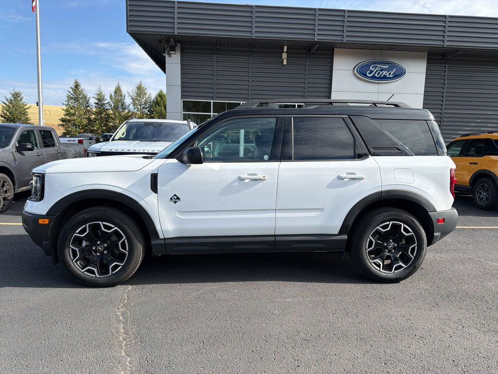 Used 2025 Ford Bronco Sport Outer Banks AWD/4WD image 18