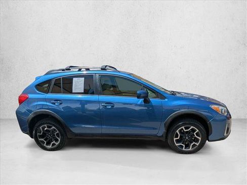 Used 2016 Subaru Crosstrek 2.0i Premium AWD/4WD image 4