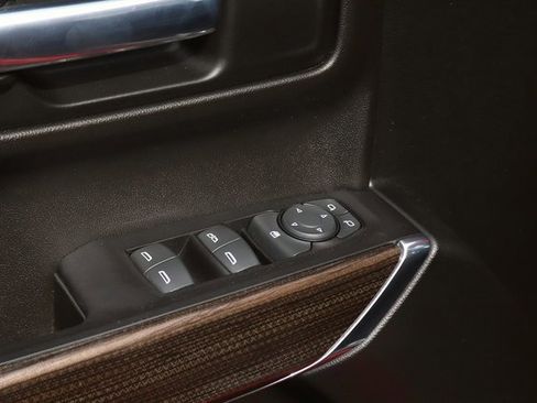 Used 2022 Chevrolet Silverado 1500 RST image 12