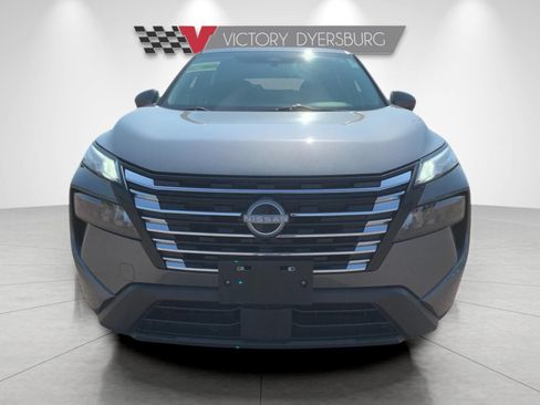 Used 2024 Nissan Rogue SV FWD image 9