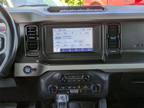 Used 2022 Ford Bronco Wildtrak image 13