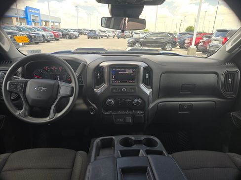 Used 2023 Chevrolet Silverado 1500 Custom Trail Boss AWD/4WD image 15