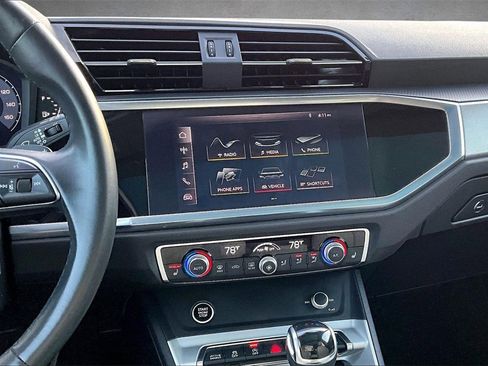 Used 2021 Audi Q3 2.0T Premium Plus w/ Premium Plus Package image 9