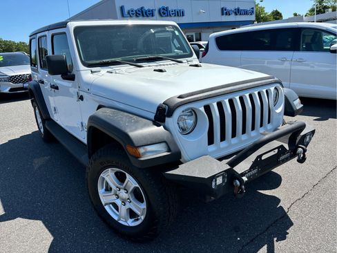 Used 2018 Jeep Wrangler Unlimited Sport S AWD/4WD image 2