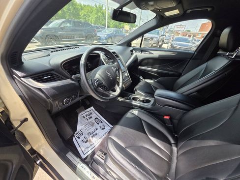 Used 2018 Lincoln MKC Premiere AWD/4WD image 10