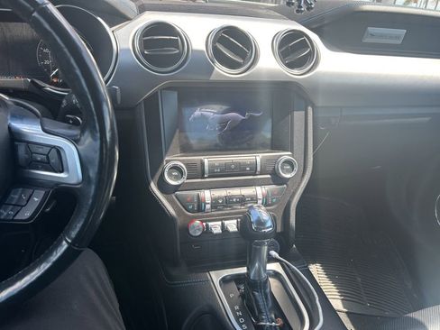 Used 2022 Ford Mustang GT Premium w/ Equipment Group 401A image 8