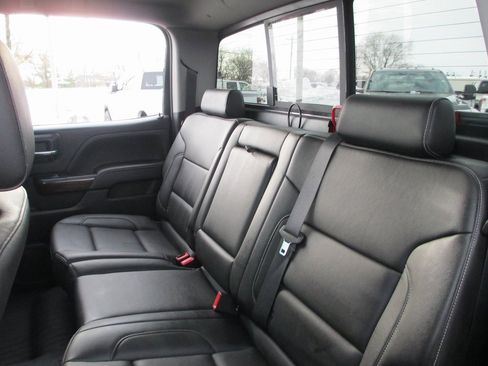 Used 2018 GMC Sierra 1500 SLT image 19