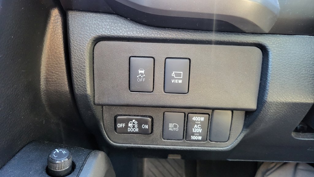 Used 2020 Toyota Tacoma Limited RWD image 36