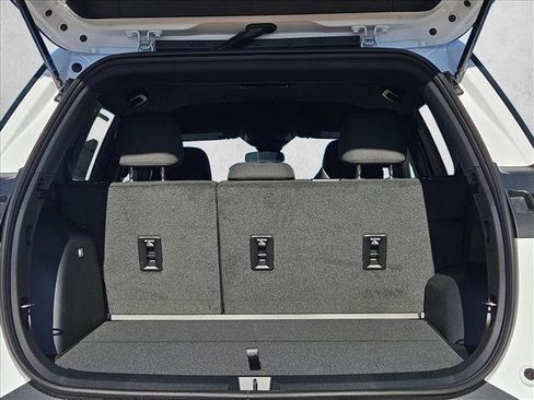 New 2026 Chevrolet Equinox LT image 20