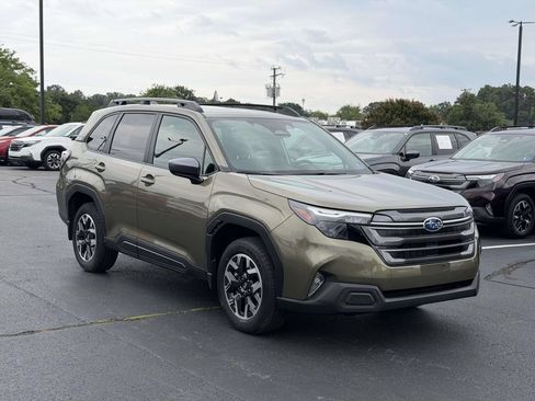 Certified 2026 Subaru Forester Premium AWD/4WD image 1