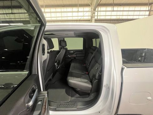 Used 2022 GMC Sierra 3500 Denali w/ Denali Ultimate Package image 16