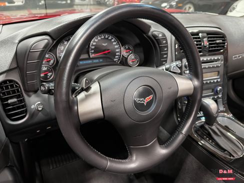Used 2008 Chevrolet Corvette w/ Z51 Performance Package w/ Z51 Performance Package RWD image 16