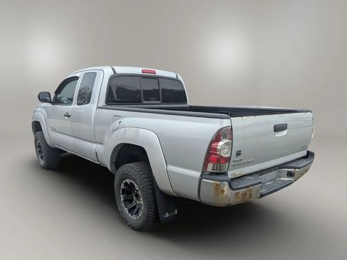 Used 2011 Toyota Tacoma 4x4 Access Cab image 7