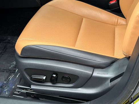 Used 2023 Lexus ES 350 w/ Premium Package FWD image 23