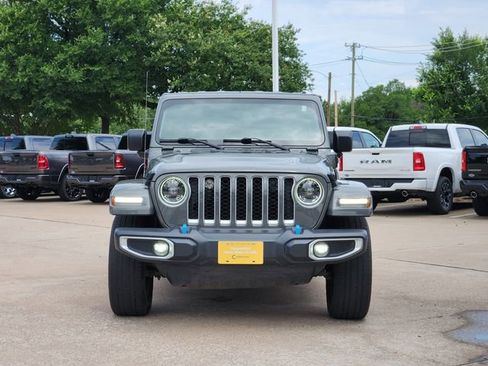 Used 2023 Jeep Wrangler Unlimited Sahara w/ Cold Weather Group AWD/4WD image 2