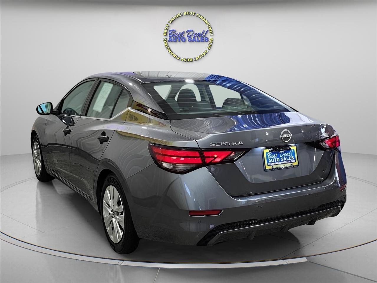 Used 2024 Nissan Sentra S FWD image 2