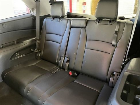 Used 2020 Honda Pilot Touring image 25