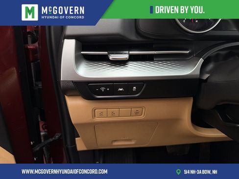 Used 2024 Kia Carnival LX image 22