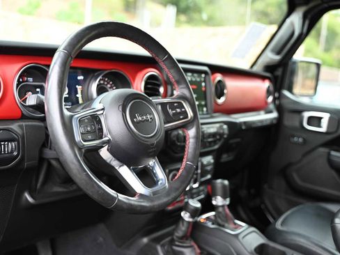 Used 2020 Jeep Wrangler Unlimited Rubicon w/ Dual Top Group AWD/4WD image 12