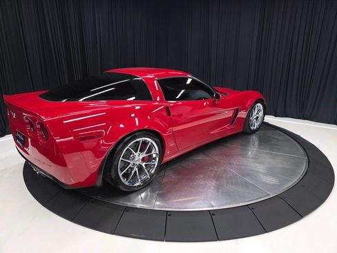 Used 2009 Chevrolet Corvette Z06 w/ Preferred Equipment Group RWD image 13