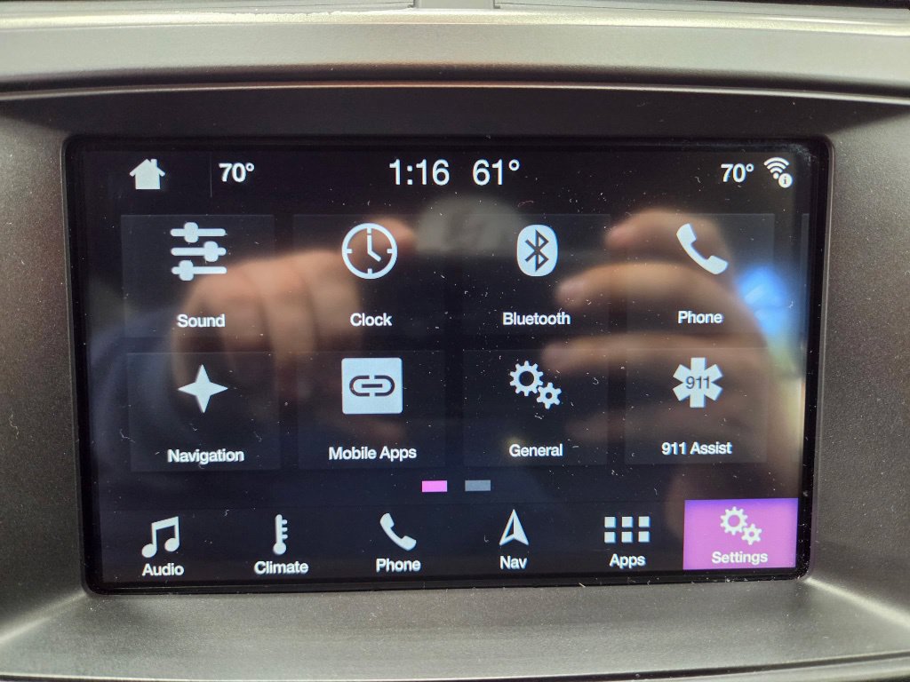 Used 2018 Ford Explorer XLT w/ XLT Technology Feature Bundle AWD/4WD image 42