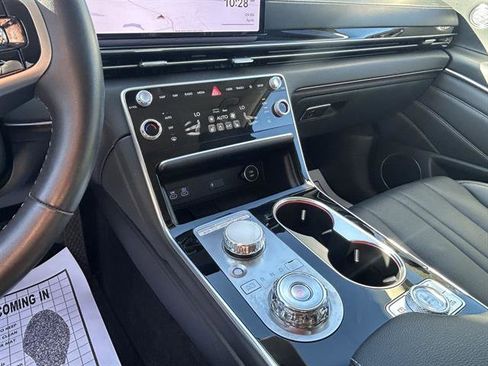 Used 2025 Genesis GV80 2.5T Standard image 18