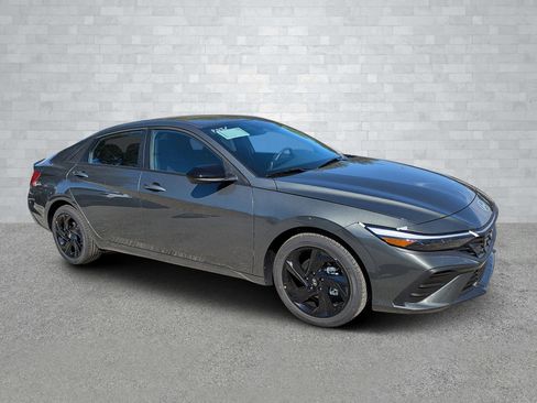 New 2026 Hyundai Elantra Sport image 2