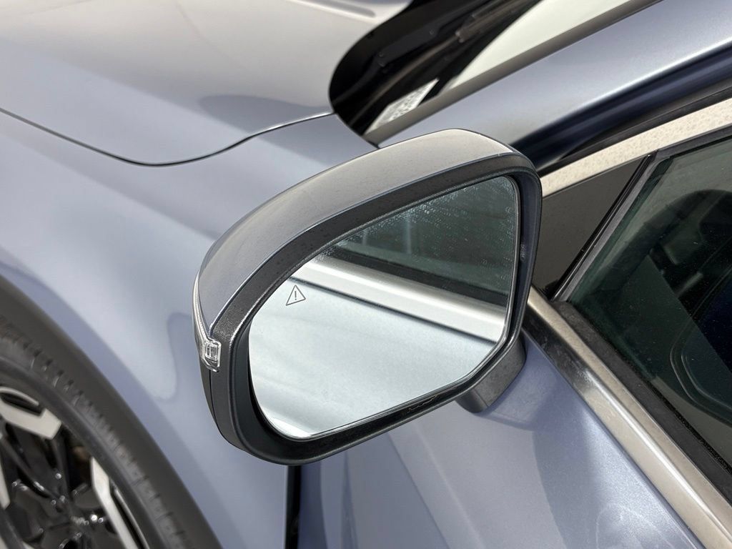 Used 2025 Kia Telluride S FWD image 13