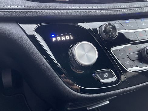 New 2026 Chrysler Pacifica Select image 28