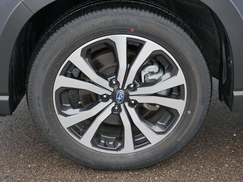 Used 2024 Subaru Forester Limited image 15