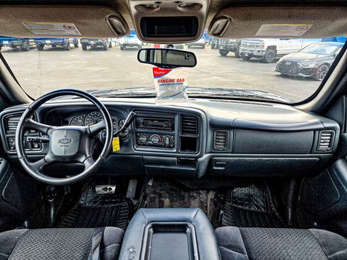 Used 2002 Chevrolet Avalanche 4x4 image 14