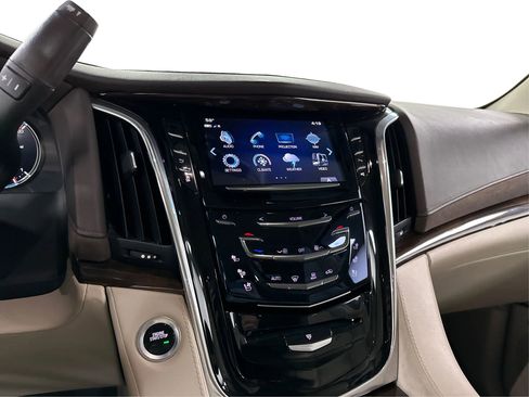 Used 2017 Cadillac Escalade ESV Premium Luxury image 14