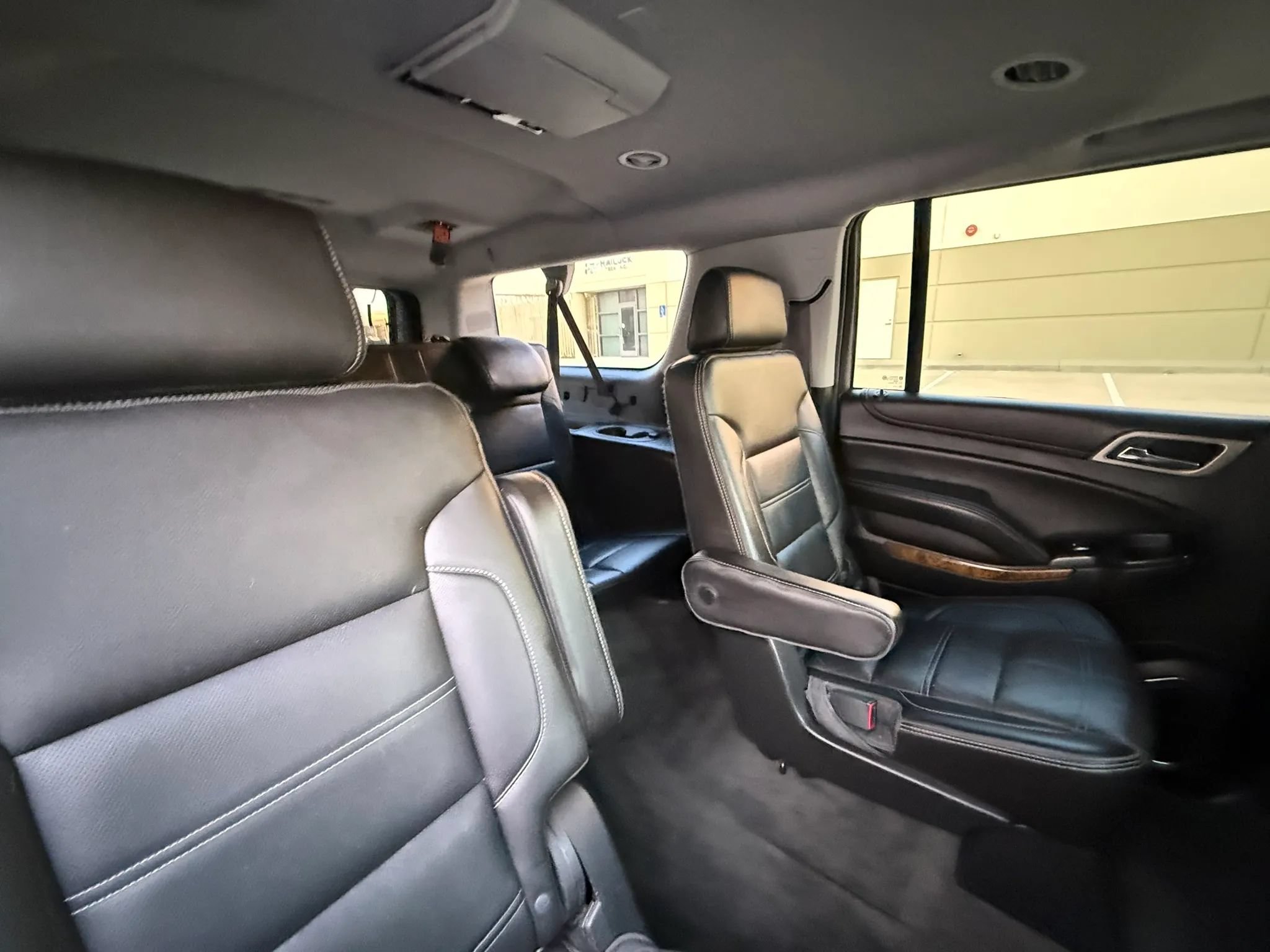 Used 2015 GMC Yukon XL Denali w/ Touring Package AWD/4WD image 26
