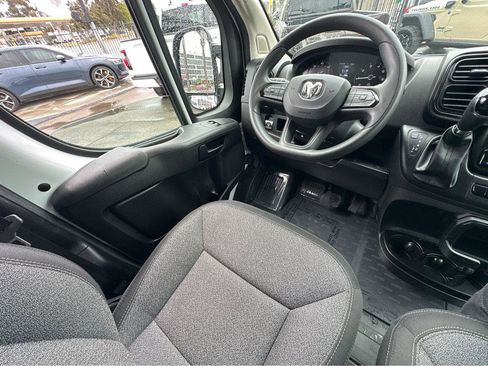 Used 2023 RAM ProMaster 3500 w/ Convenience Group image 19