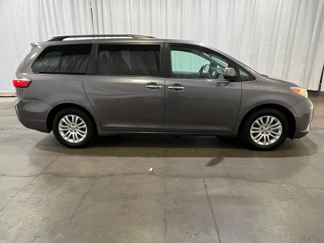 Certified 2017 Toyota Sienna XLE w/ XLE Navigation Package FWD image 3