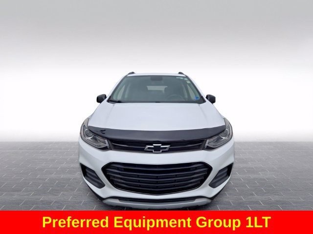 Used 2020 Chevrolet Trax LT w/ Redline Edition FWD image 2
