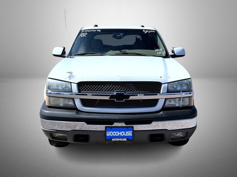 Used 2005 Chevrolet Avalanche Z71 w/ Sun And Sound Package AWD/4WD image 2