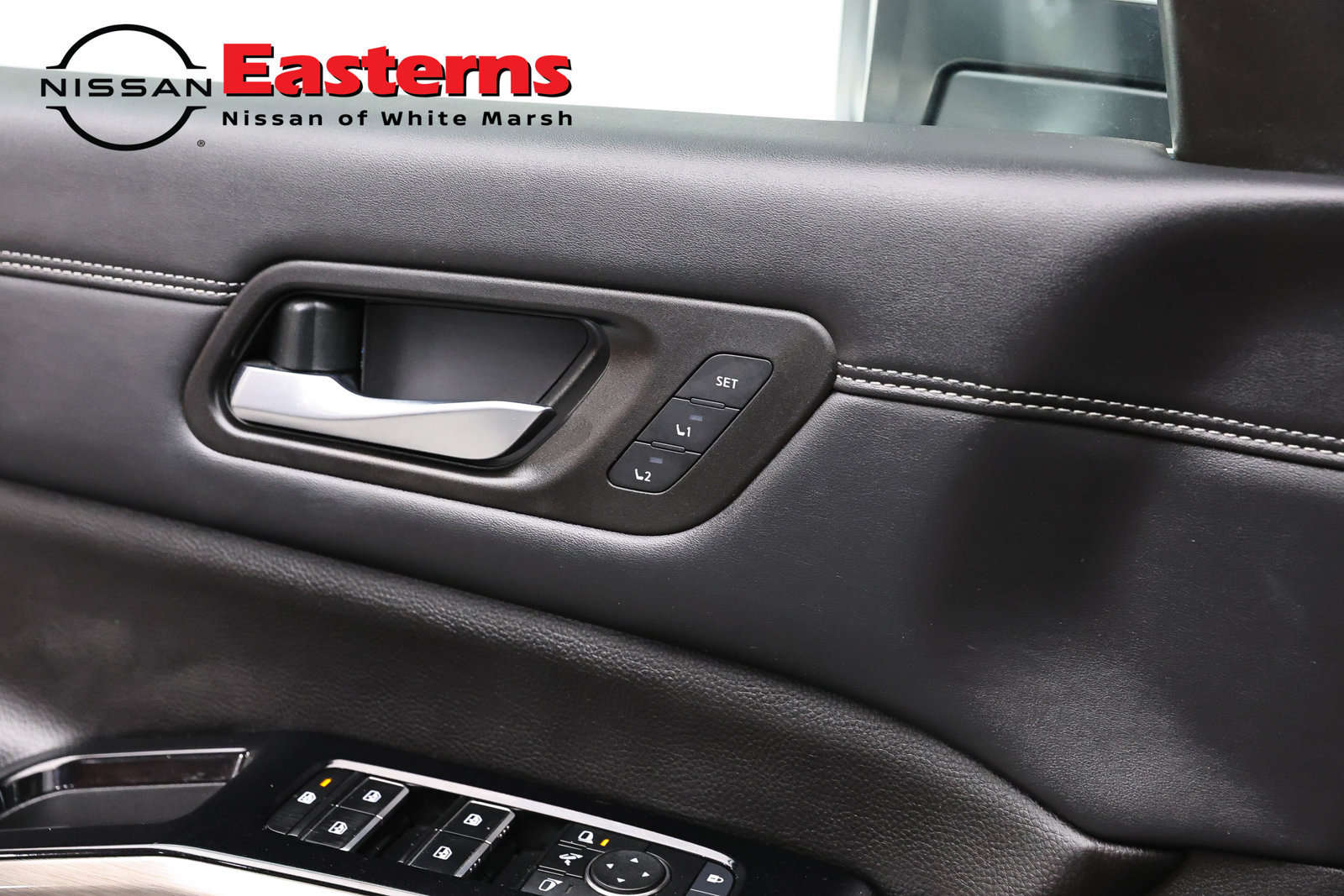Used 2023 Nissan Pathfinder Platinum AWD/4WD image 21