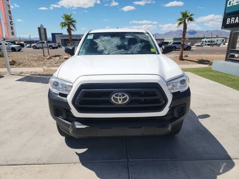 Used 2022 Toyota Tacoma SR image 9