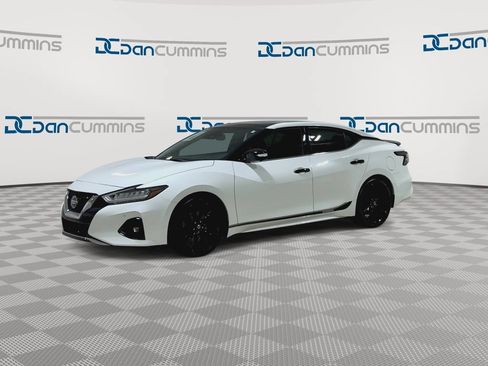 Used 2019 Nissan Maxima SR w/ Premium Package FWD image 4