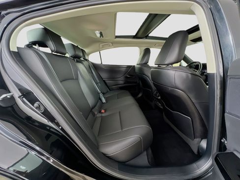 Used 2022 Lexus ES 350 w/ Premium Package image 29