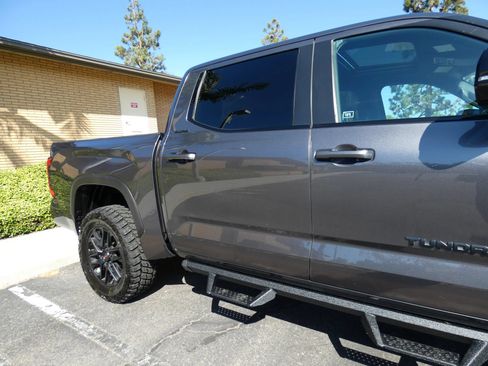 Used 2025 Toyota Tundra Limited AWD/4WD image 8
