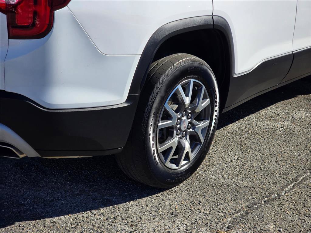 Used 2023 GMC Acadia SLT FWD image 19