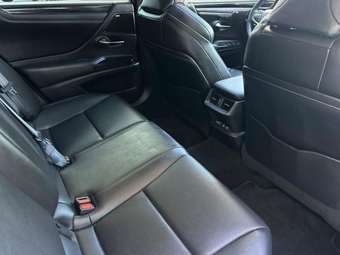 Used 2019 Lexus ES 350 F Sport w/ Accessory Package FWD image 31