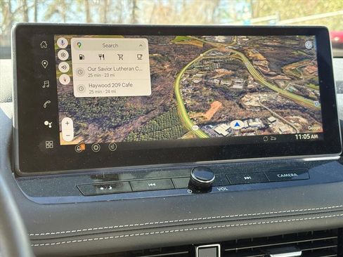 Used 2024 Nissan Rogue Platinum w/ Platinum Premium Package image 8